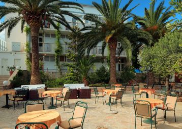 Superior Garden view - Double room with Balcony