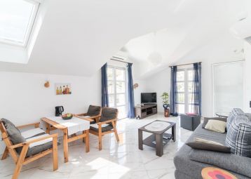 Mare Apt.3 - Two Balconies and Loggia with Garden View