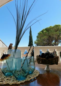 sa 2 sobe, velikom terasom i pogledom na more