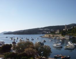 Studio Apartment 1/2