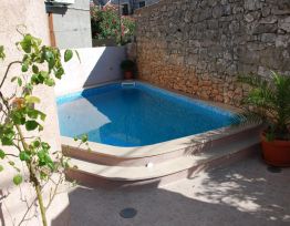 Apartment Cozy apartment with swimming pool