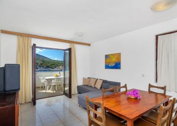 A - three bedroom 6+2