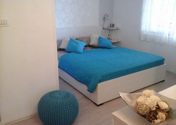 with loggia terrace and king size bad 2