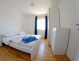 Apartment White Beauty