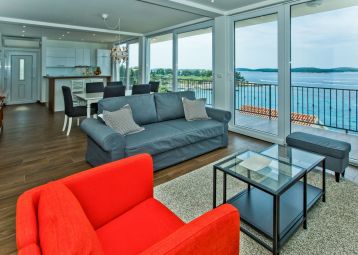 Beach house Dea top floor