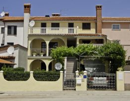 Studio Ferienwohnung 1 ZELENI