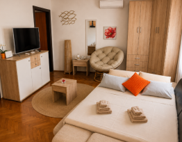 Studio Apartment Diana