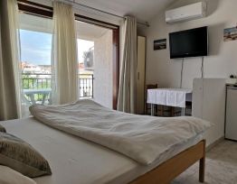 Studio Appartamento Hegic with Balcony 2