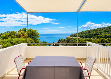 Spacious Two-Bedroom Sea View Apartment with Large Terrace