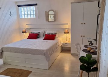 with a big terase and king size bad 1