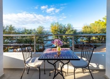 double with extra bed  2+1 sea view