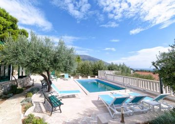 Villa Ratac ****