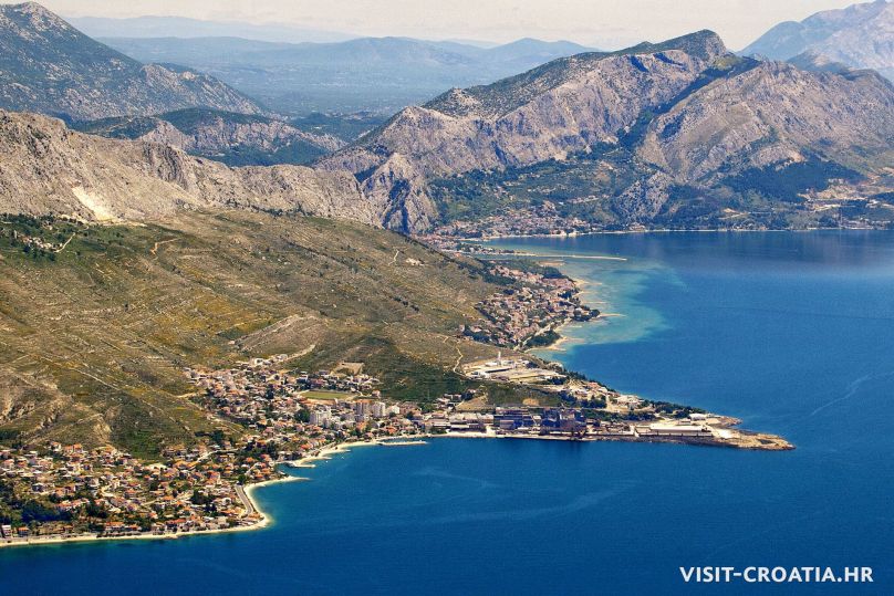 Dugi Rat, Omiš Riviera Apartments & Tours Visit Croatia