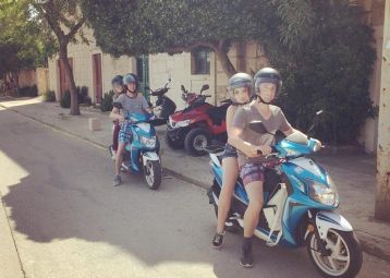 Rent a scooter RADO RENT Sumartin